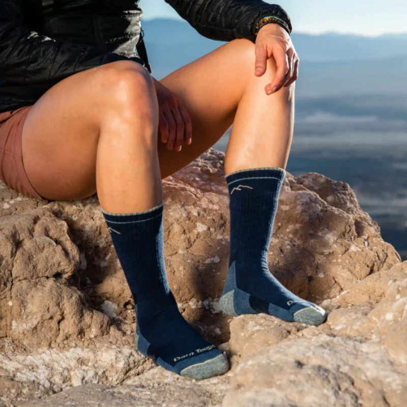 Socks with dot patterns-Darn Tough 1907 Hiker Boot Midweight with Cushion Women's Sock