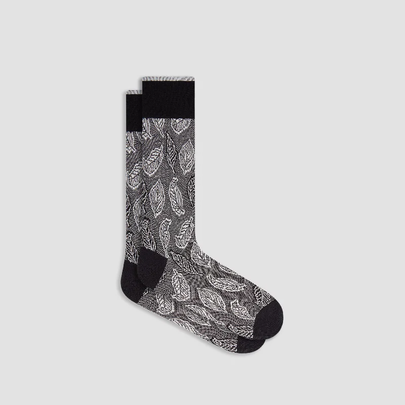 Socks with snowflake designs-Leaf Pattern Mid-Calf Socks