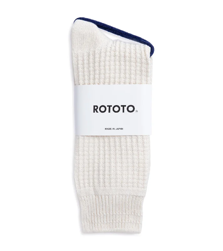 Socks with animal faces-RoToTo Cotton Waffle Socks: Raw White