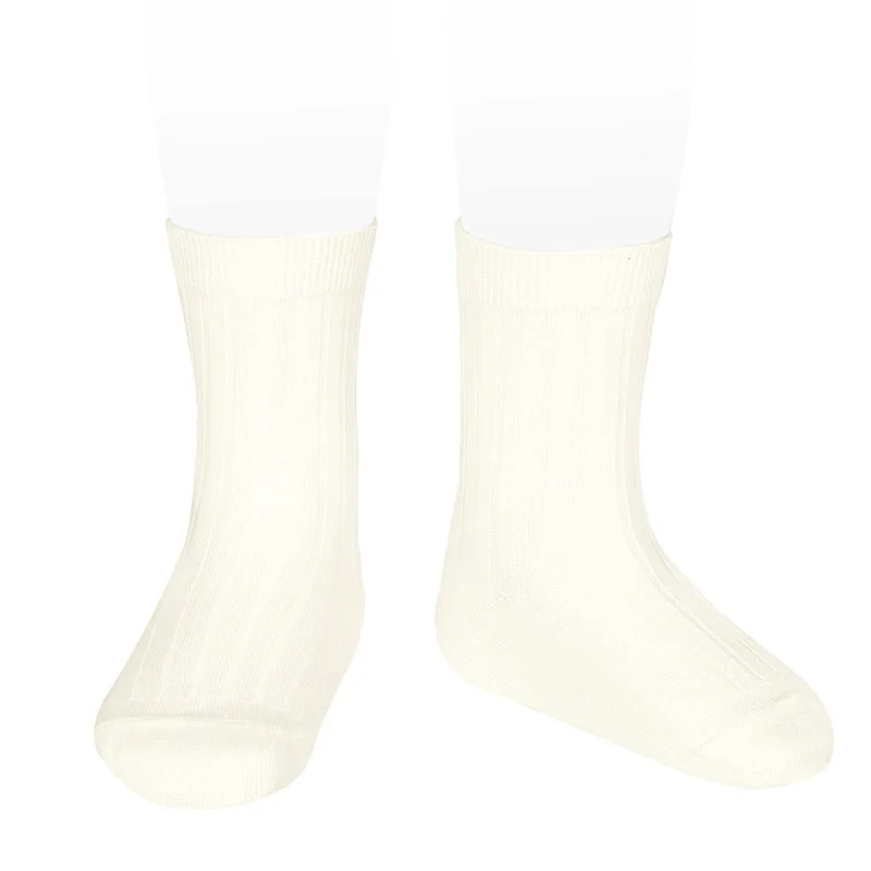 Black knit socks-Short Ribbed Socks Cream